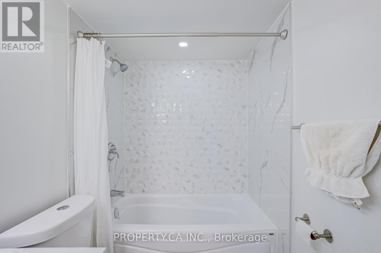 109 - 966 Inverhouse Drive Property Photo 12