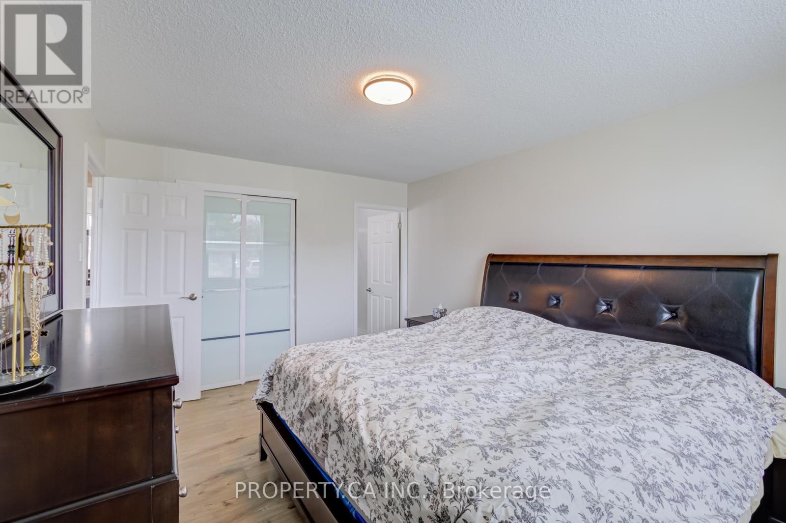 109 - 966 Inverhouse Drive Property Photo 16