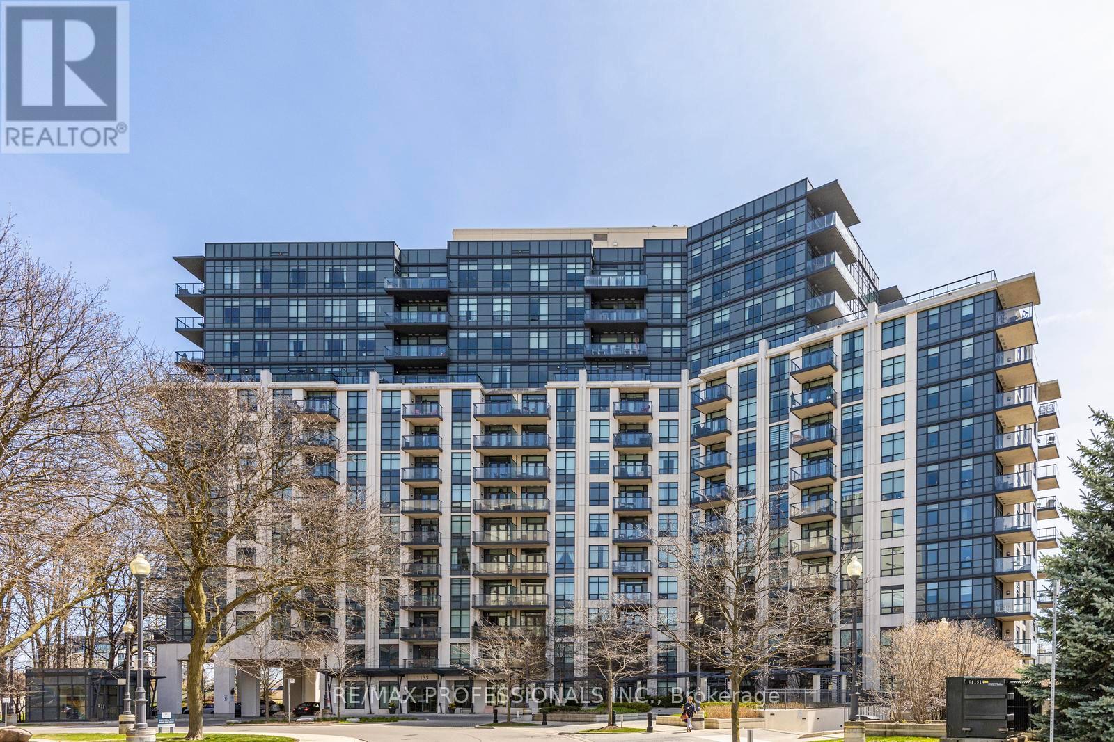 801 - 1135 ROYAL YORK ROAD
