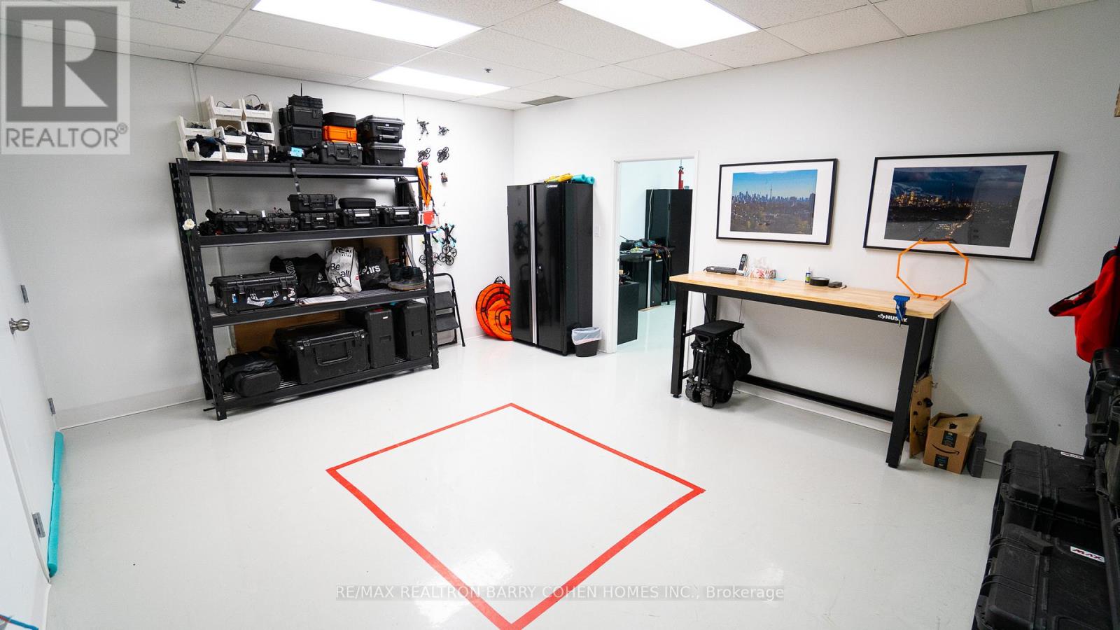 26 - 2700 Dufferin Street Property Photo 15