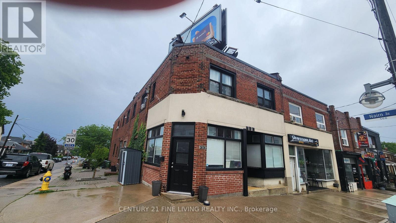 2029-2031 Eglinton Avenue W Property Photo 3