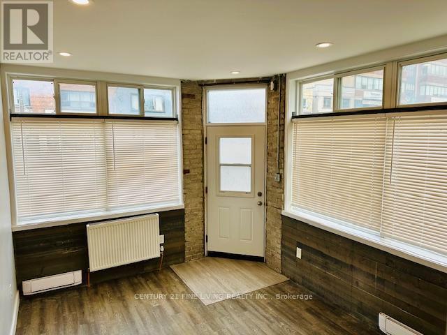 2029-2031 Eglinton Avenue W Property Photo 9