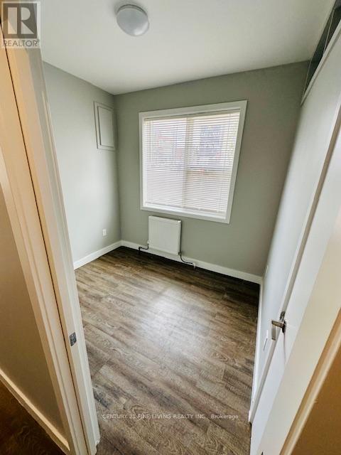 2029-2031 Eglinton Avenue W Property Photo 18