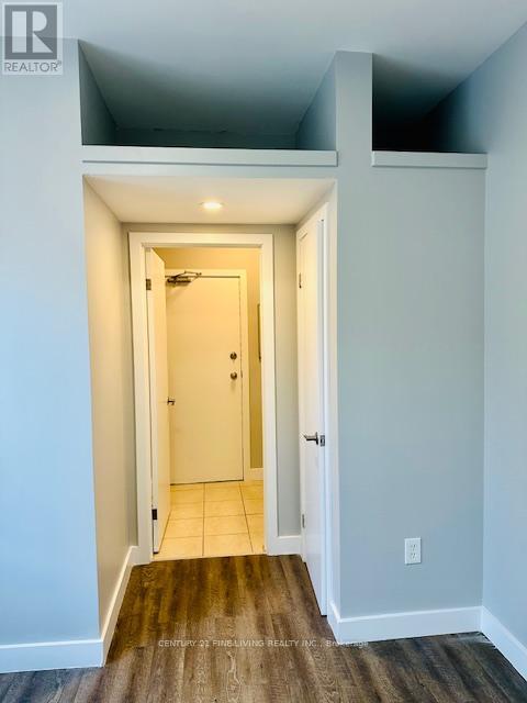 2029-2031 Eglinton Avenue W Property Photo 22