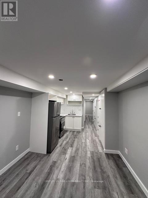 2029-2031 Eglinton Avenue W Property Photo 28