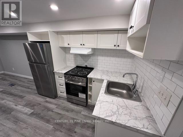 2029-2031 Eglinton Avenue W Property Photo 30