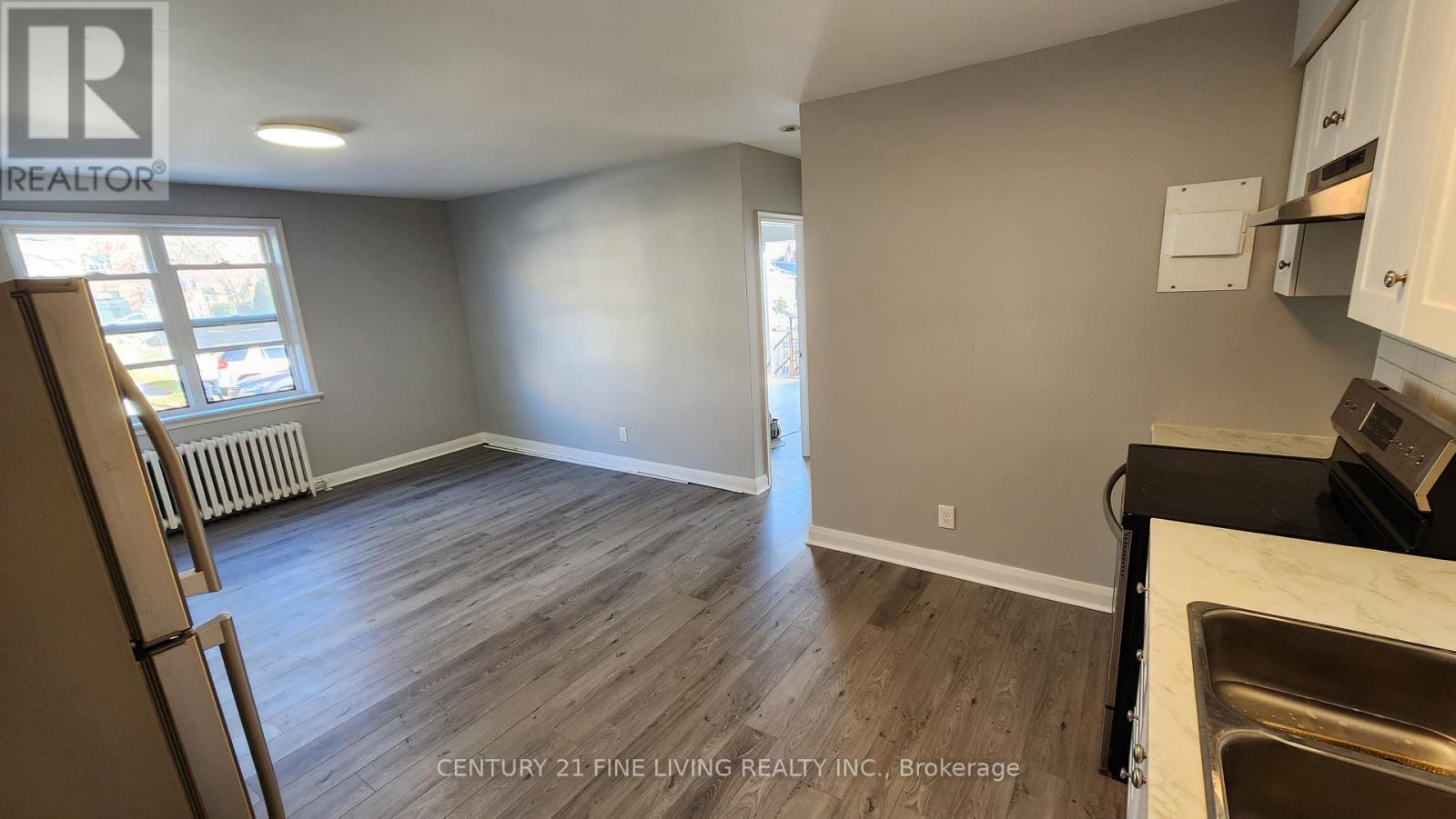 2029-2031 Eglinton Avenue W Property Photo 36