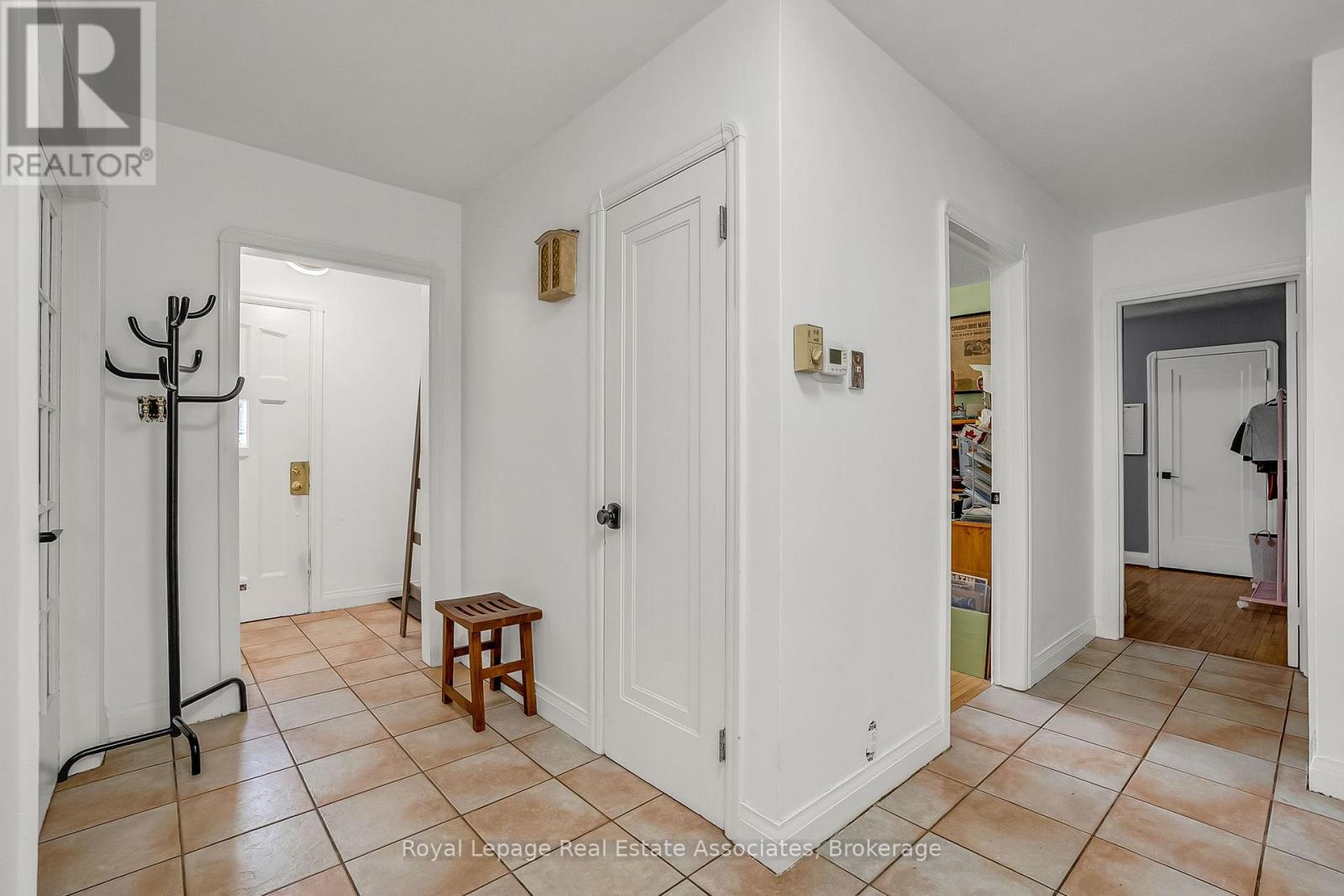 11 Ben Machree Drive Property Photo 6