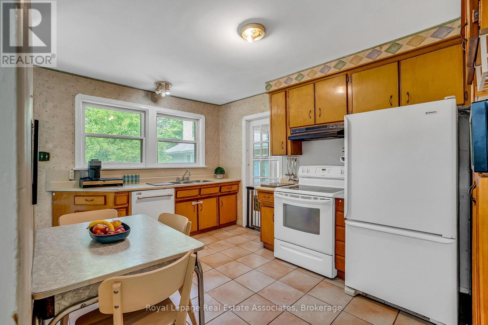 11 Ben Machree Drive Property Photo 11