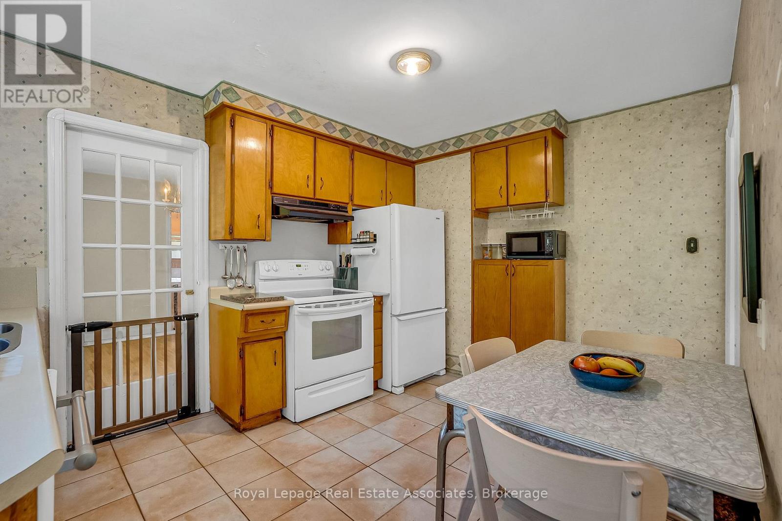 11 Ben Machree Drive Property Photo 12