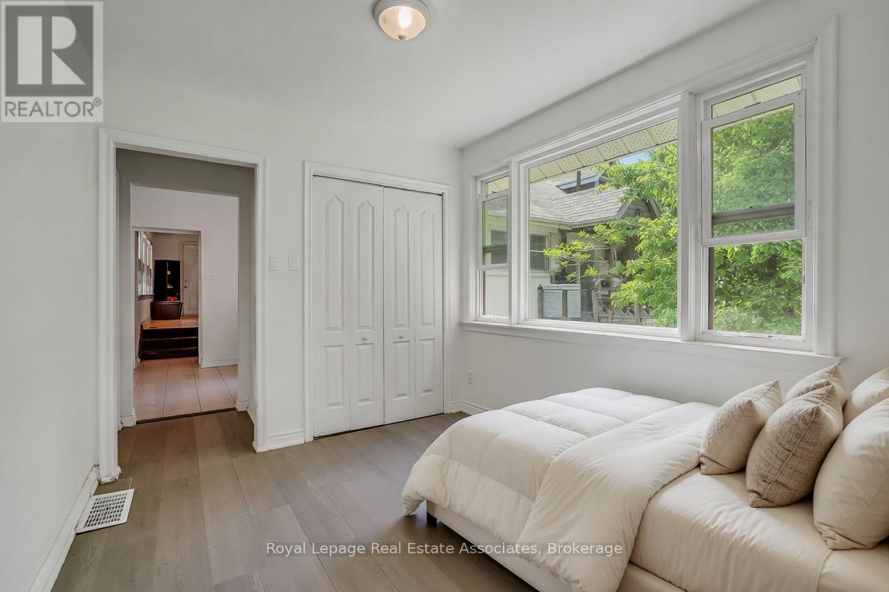 11 Ben Machree Drive Property Photo 29
