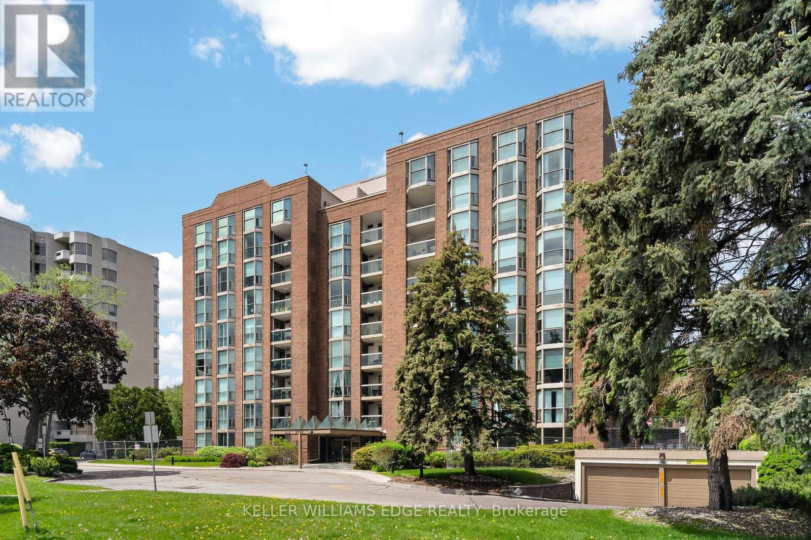 510 - 1225 North Shore Boulevard E Property Photo 1