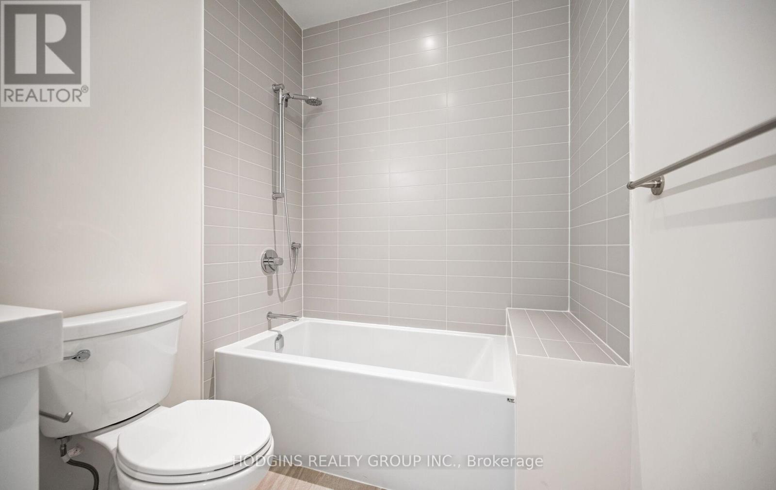 414 - 123 Maurice Drive Property Photo 28