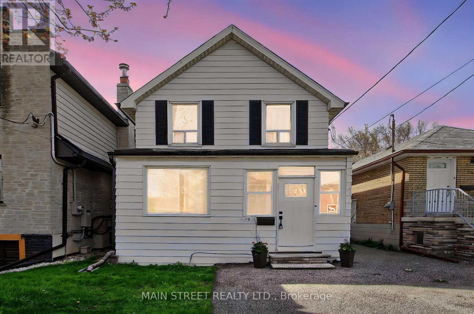 19 MACDONALD STREET