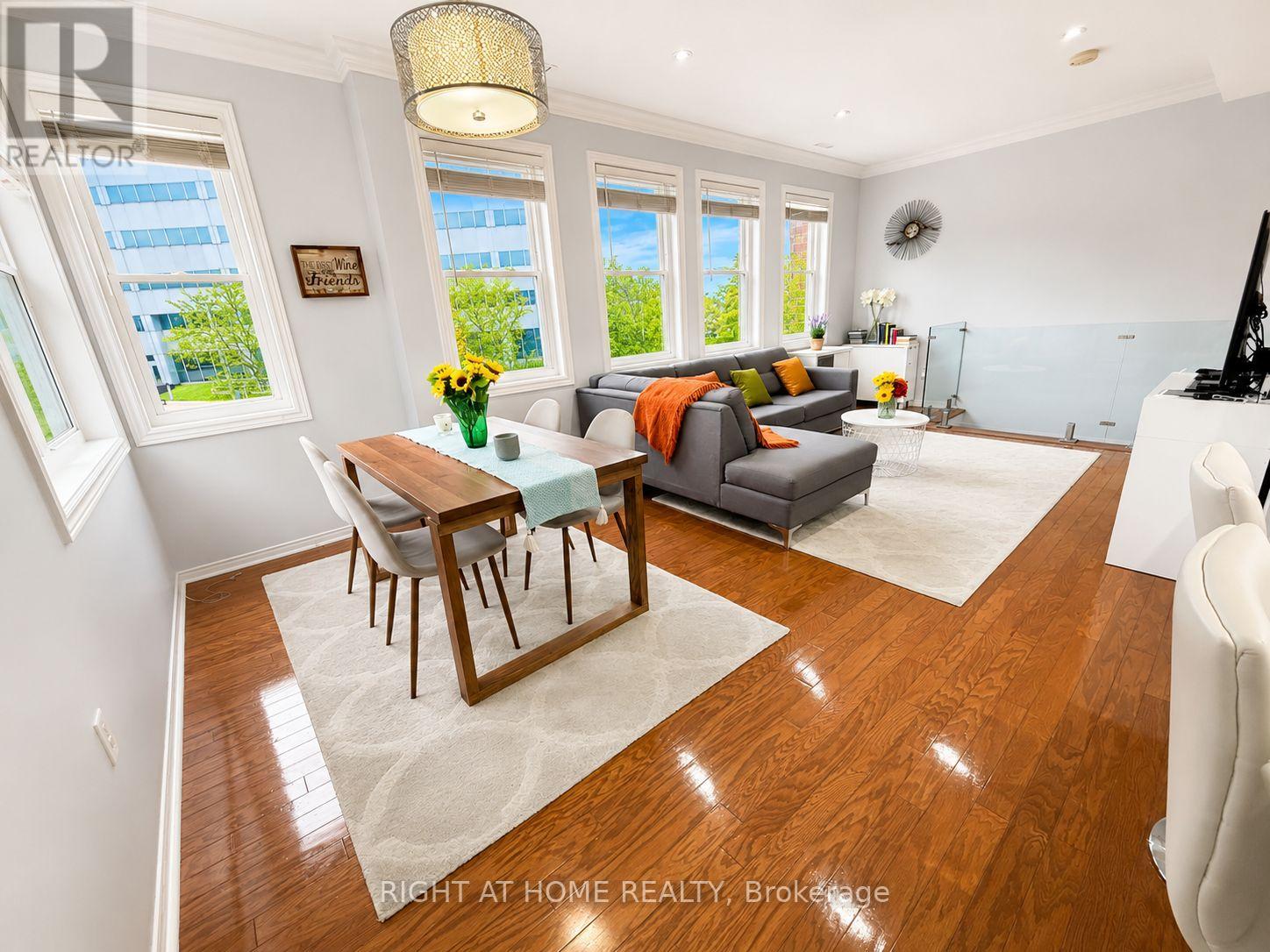 221 - 760 Lawrence Avenue W Property Photo 6
