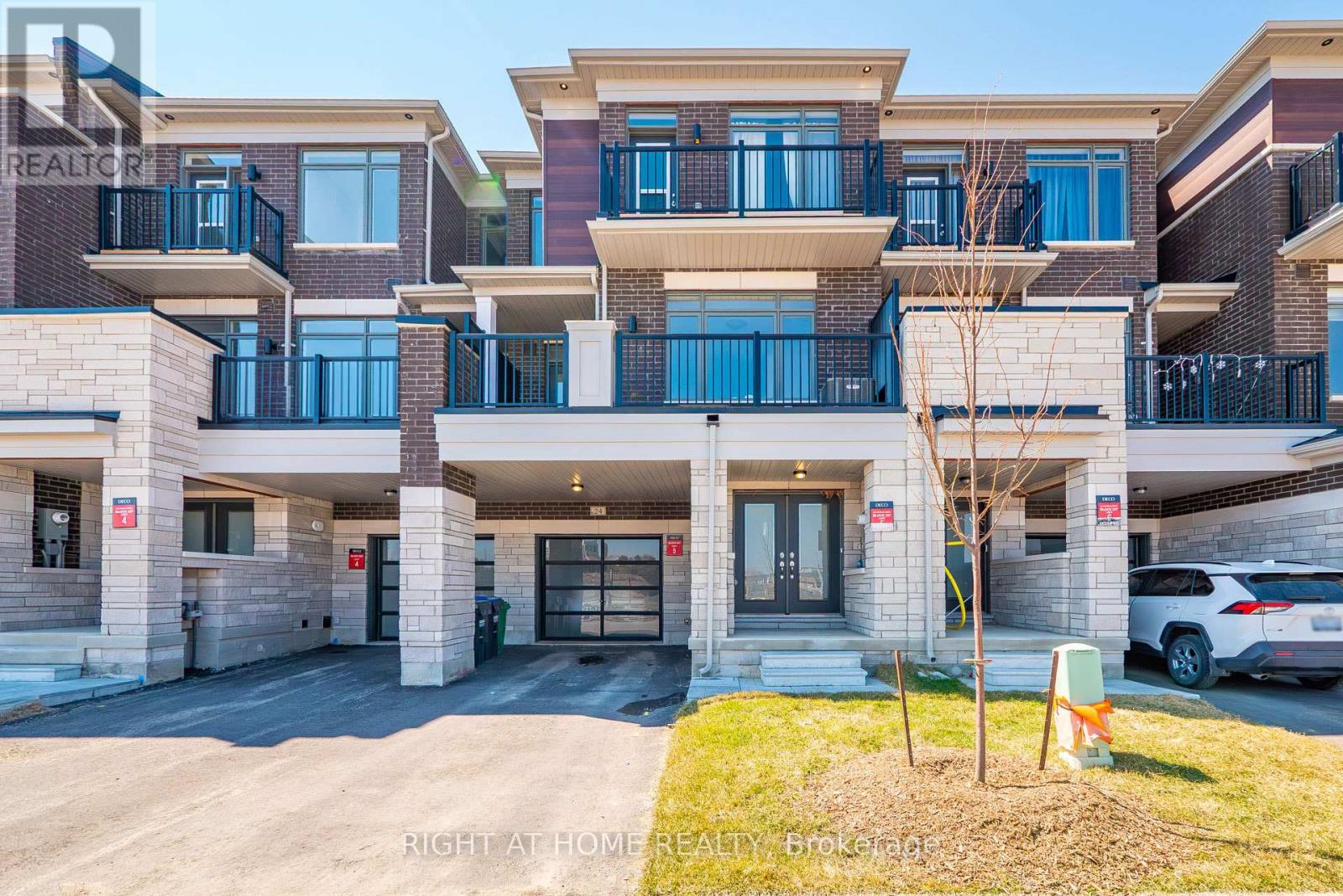24 Monreau Drive Property Photo 1