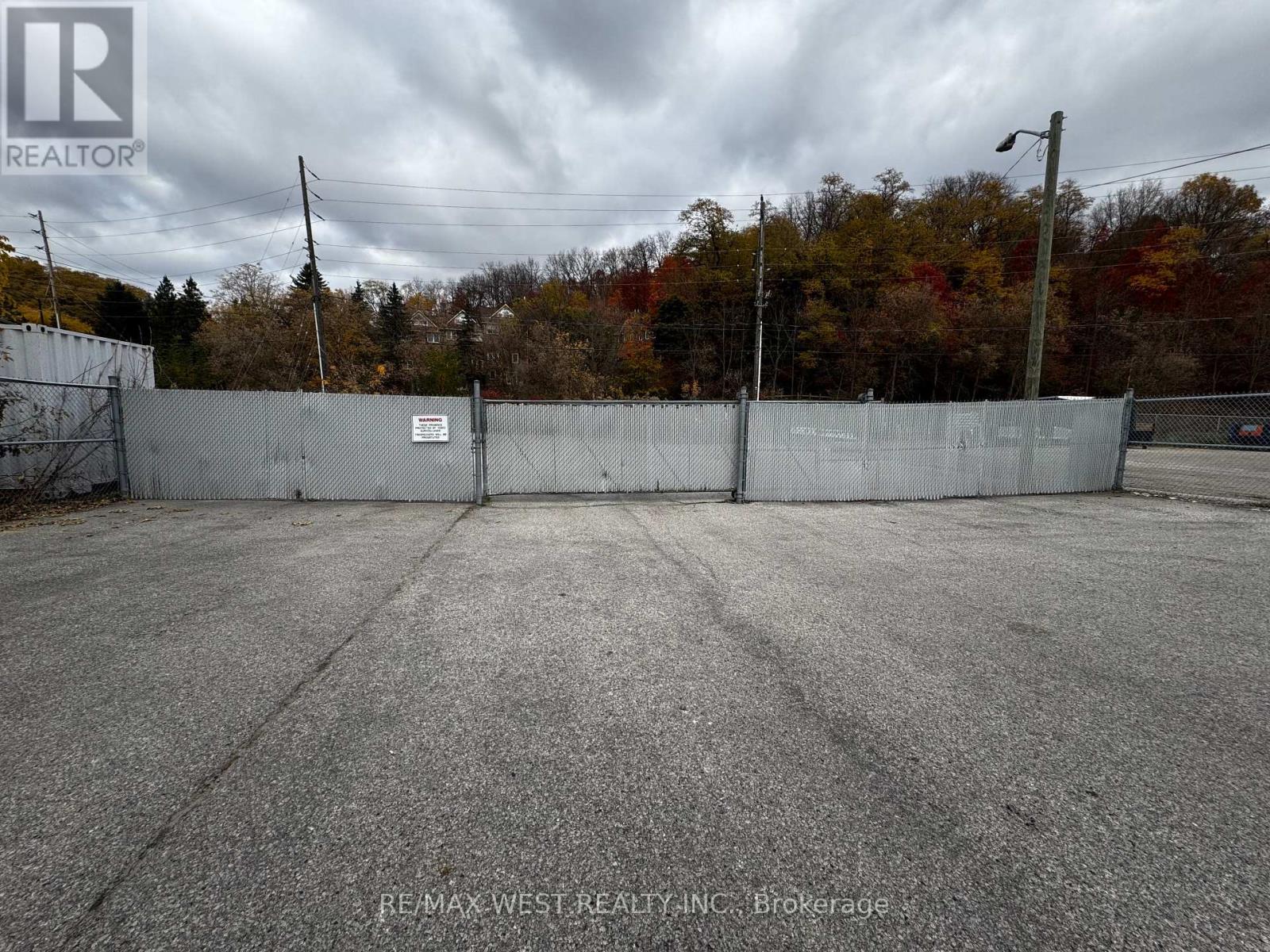 15 Mill Street N Property Photo 2