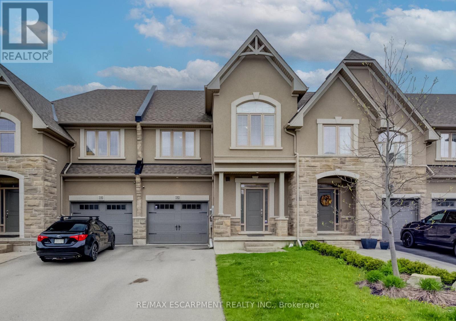 3352 STALYBRIDGE DRIVE Property Photo 1