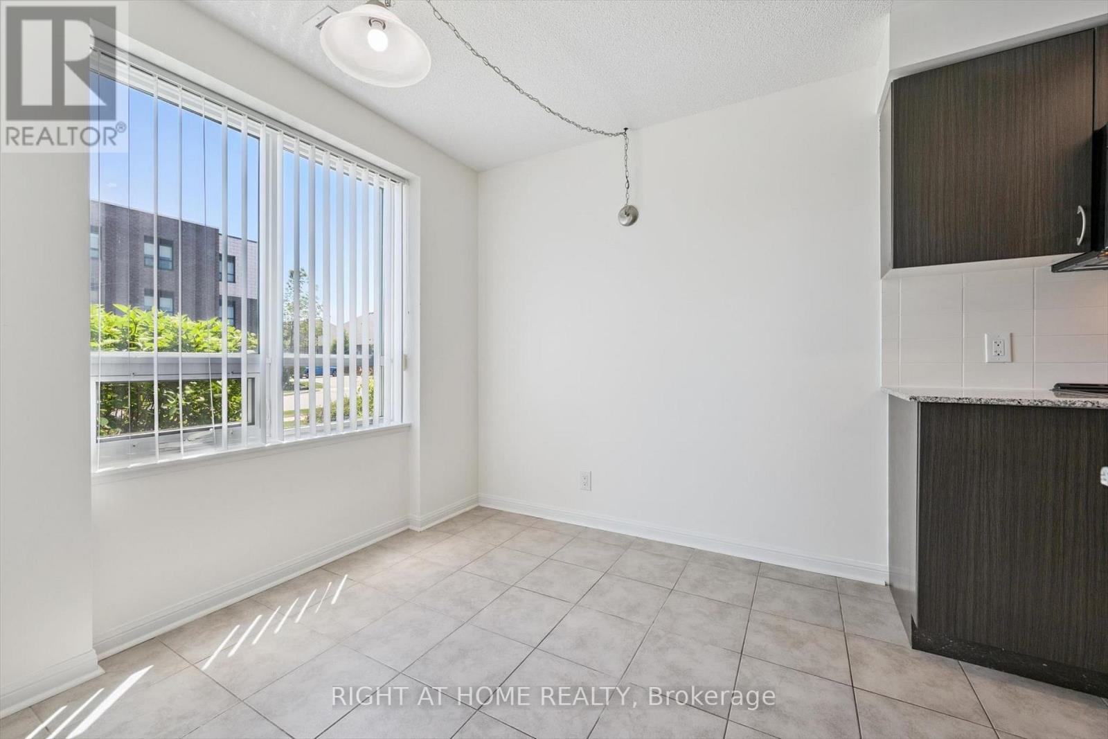 113 - 50 Via Rosedale Way Property Photo 16