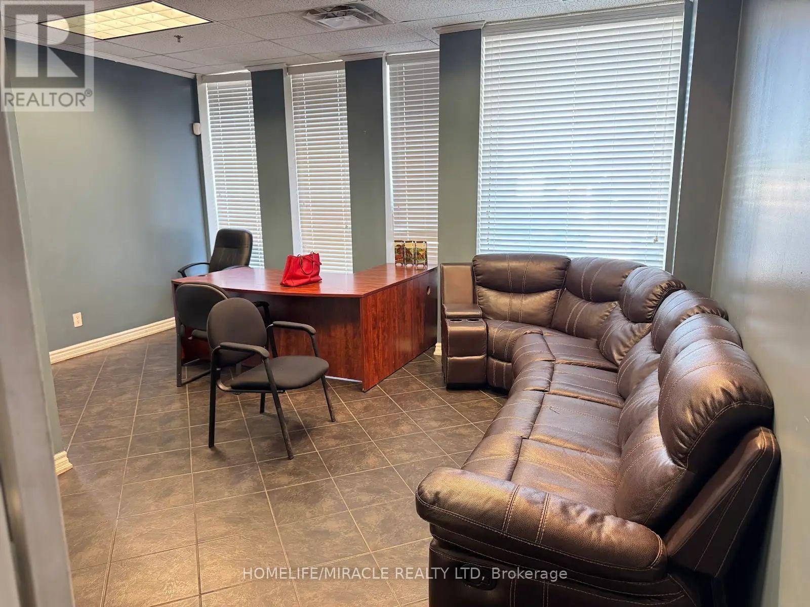 1700 Sismet Road Property Photo 11