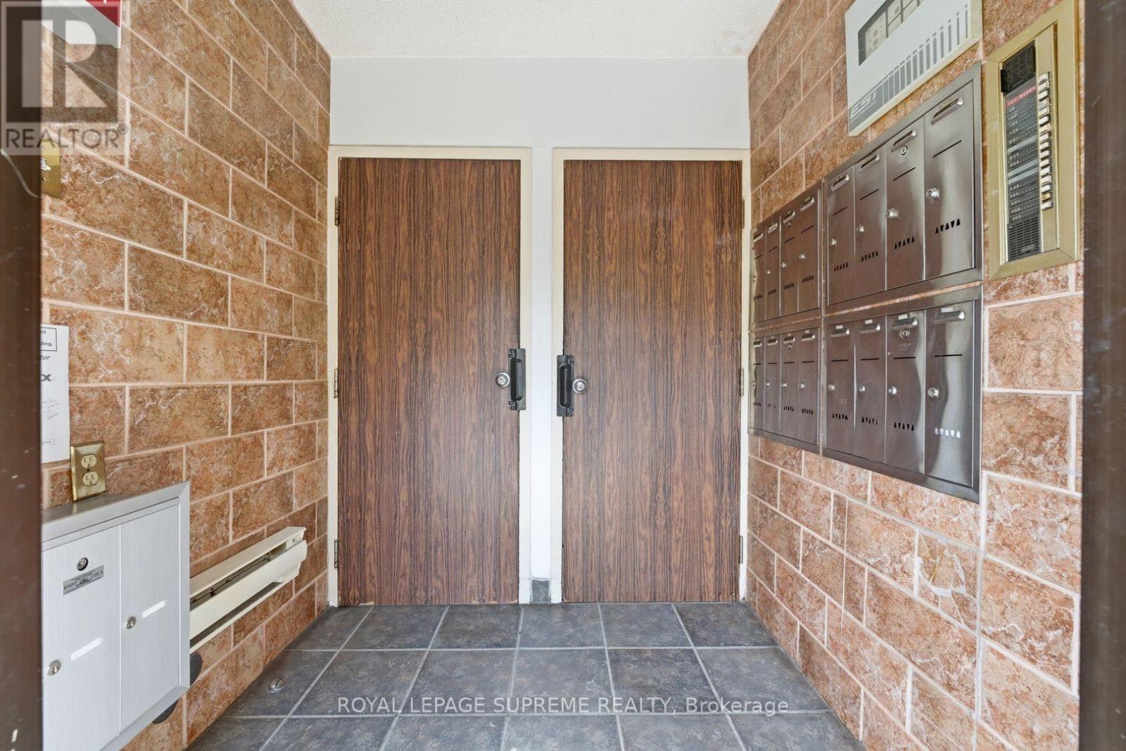 20 Maynard Avenue Property Photo 5