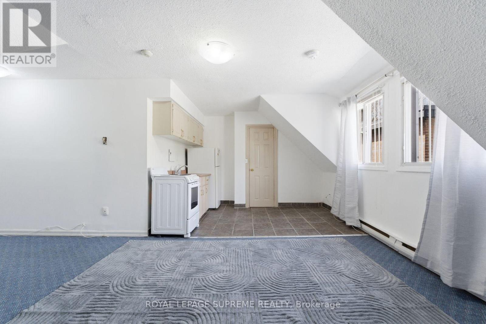 20 Maynard Avenue Property Photo 9