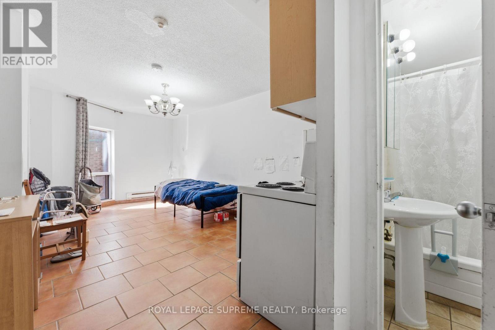 20 Maynard Avenue Property Photo 12