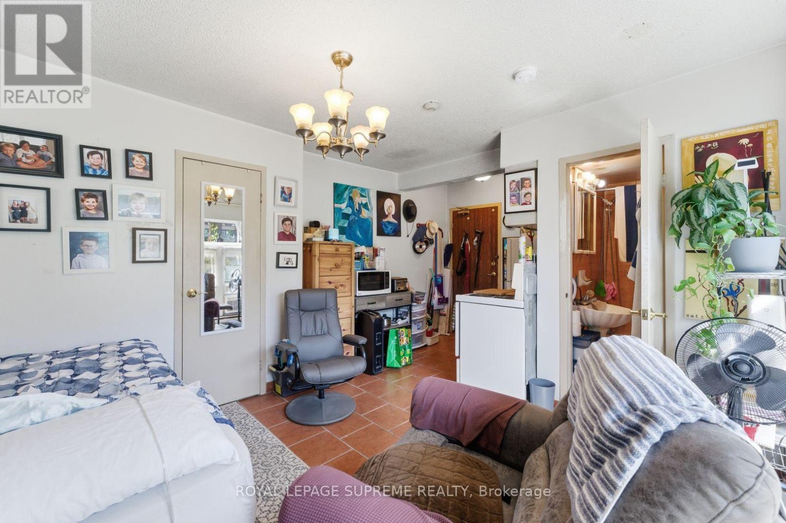 20 Maynard Avenue Property Photo 17