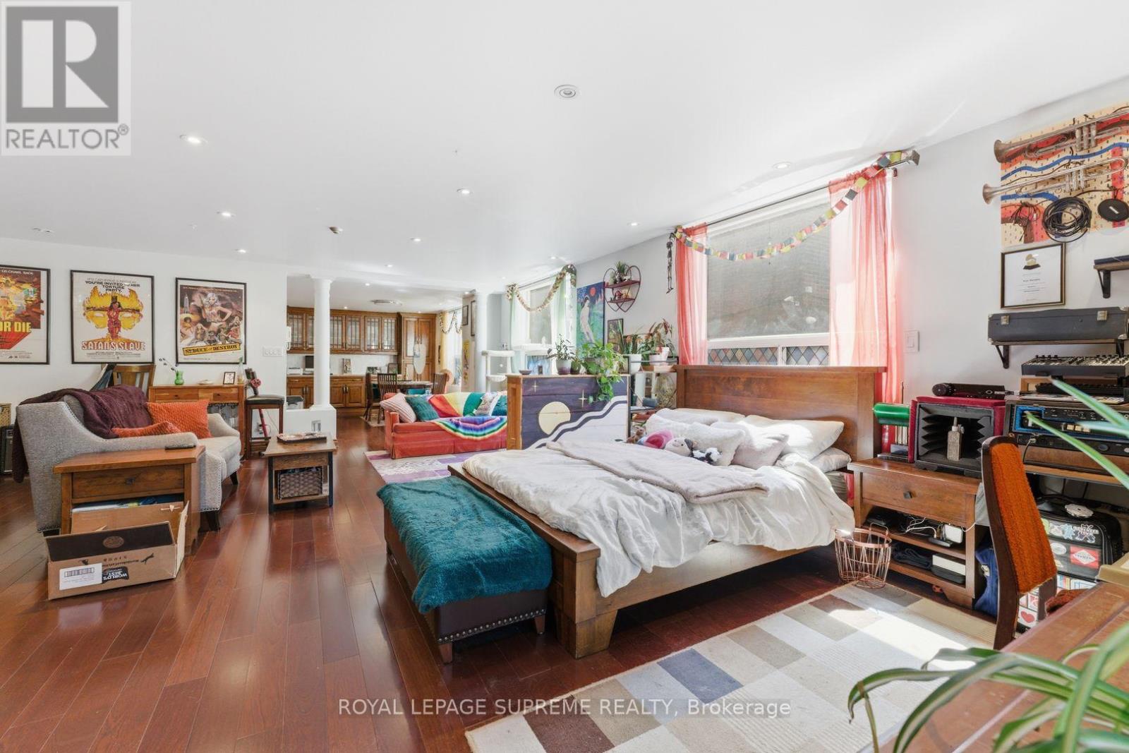 20 Maynard Avenue Property Photo 28