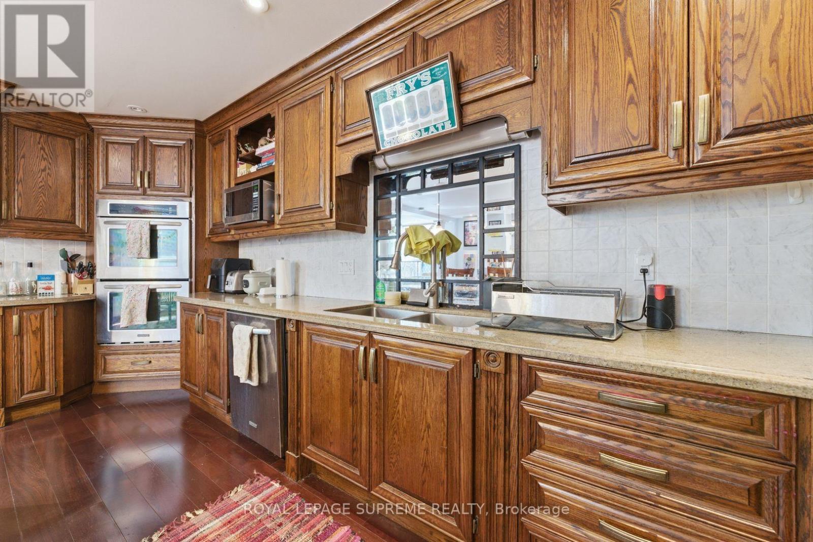 20 Maynard Avenue Property Photo 32