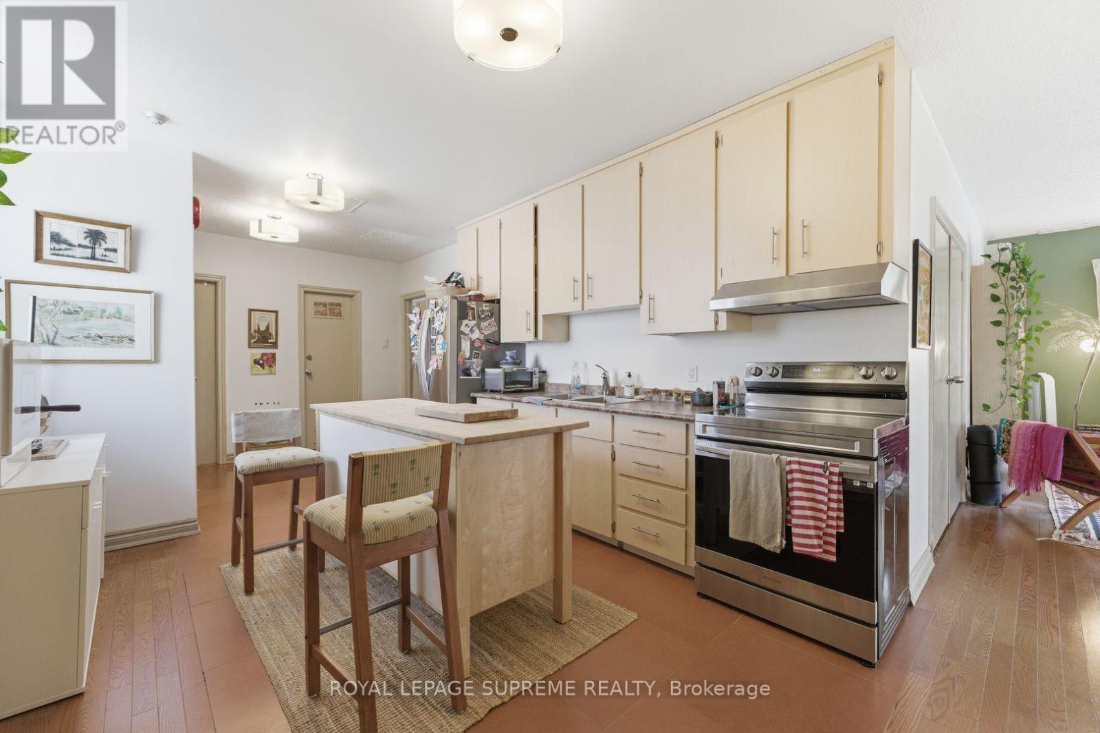20 Maynard Avenue Property Photo 40