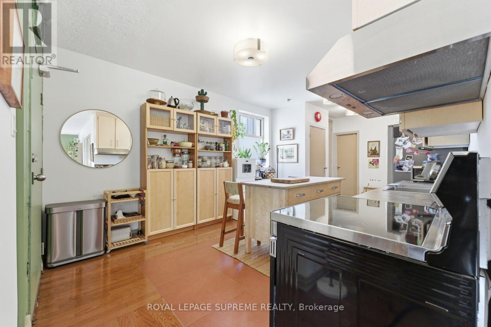 20 Maynard Avenue Property Photo 41