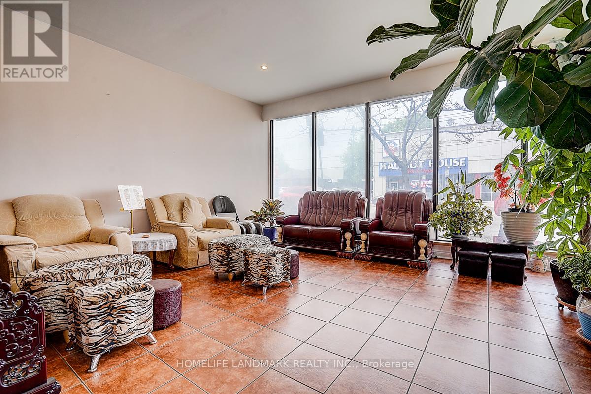 2819 Lake Ashore Boulevard W Property Photo 9