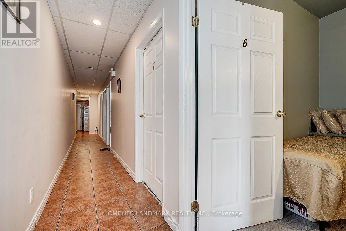 2819 Lake Ashore Boulevard W Property Photo 20