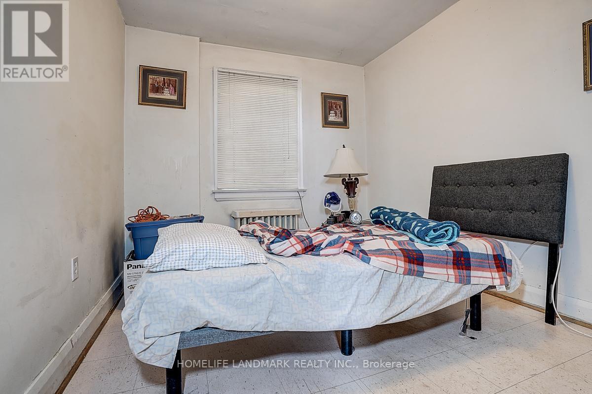 2819 Lake Ashore Boulevard W Property Photo 36