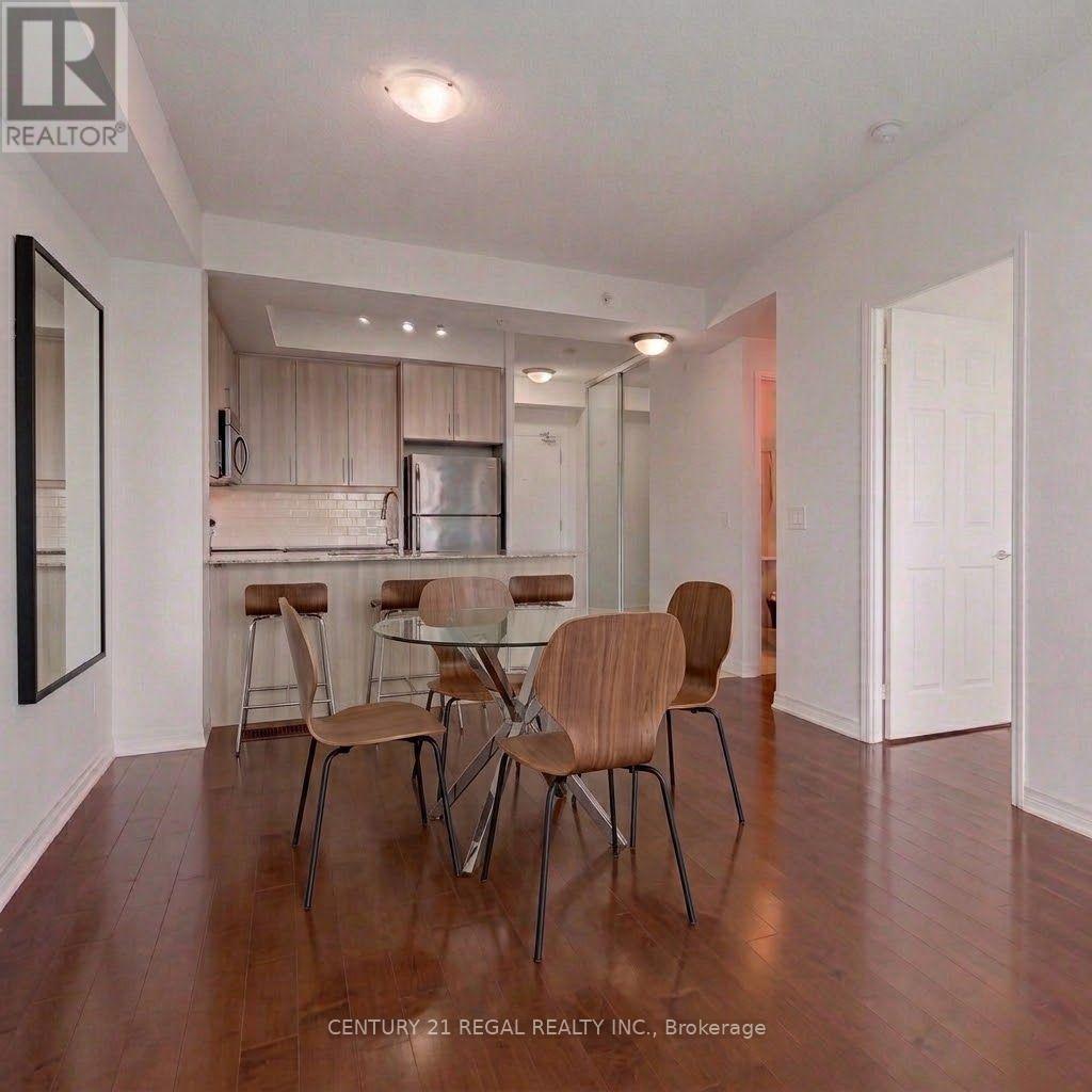 710 - 15 James Finlay Way Property Photo 12
