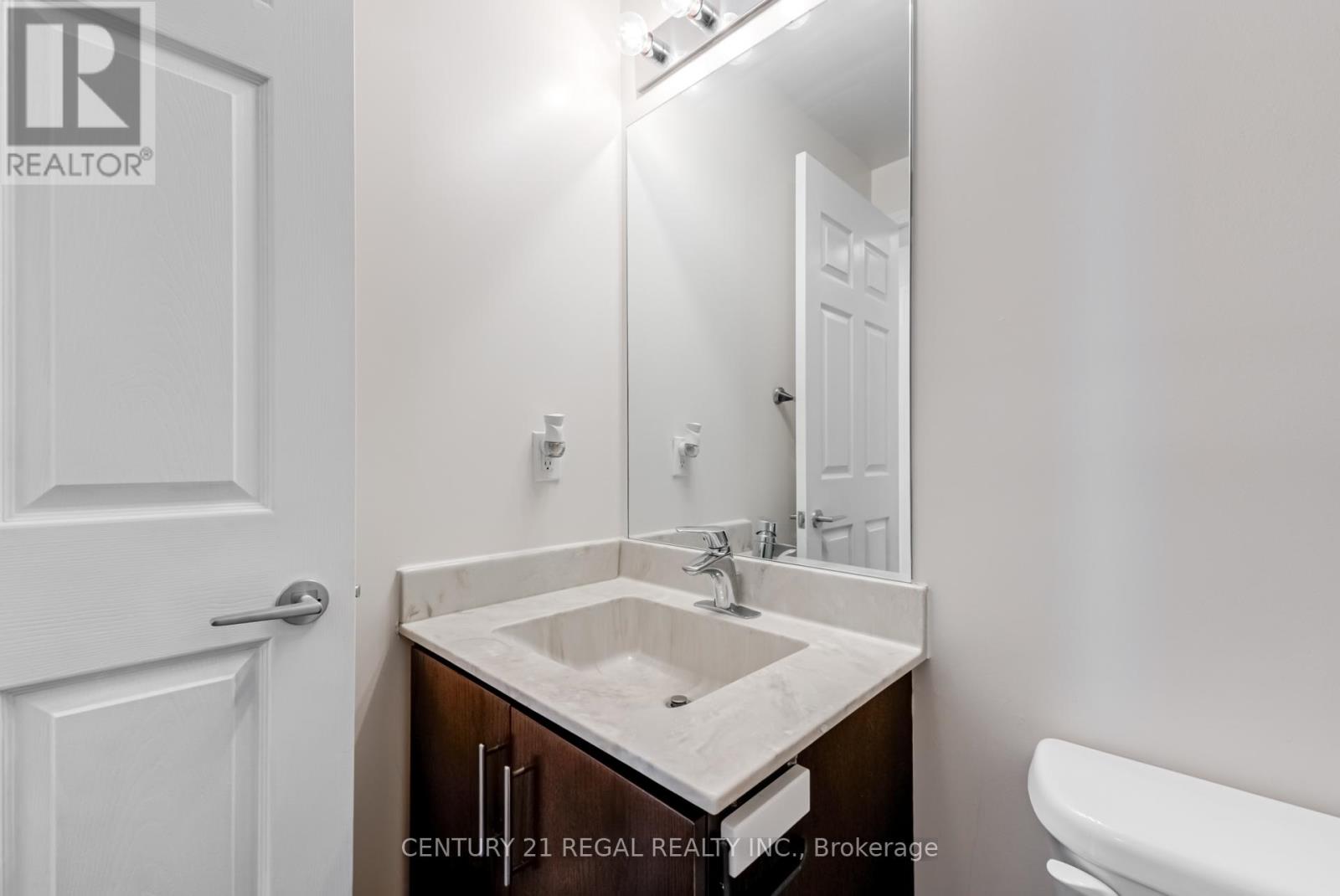 710 - 15 James Finlay Way Property Photo 35
