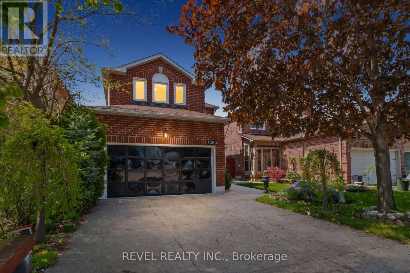 1263 BANTHAM STREET Property Photo 1