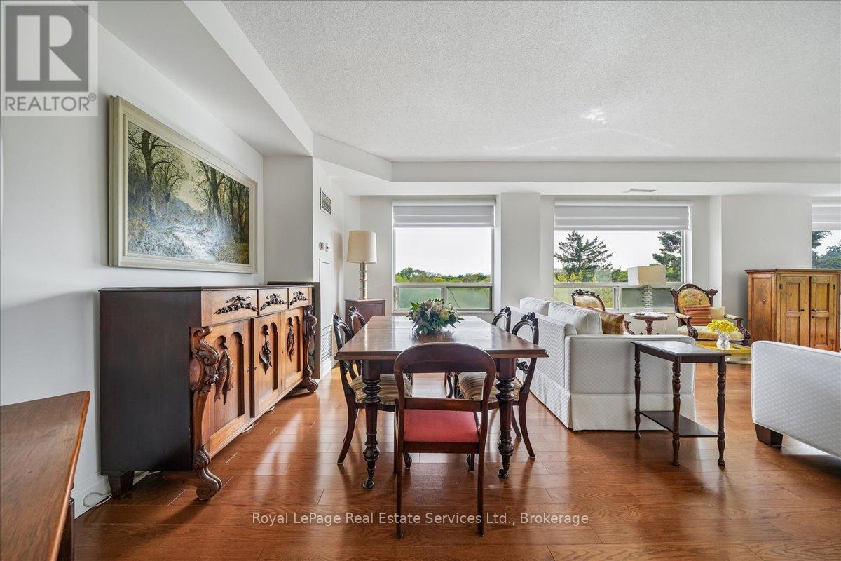 405 - 2511 Lakeshore Road W Property Photo 6