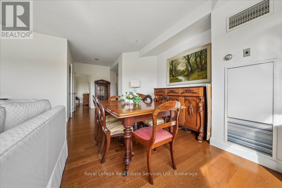 405 - 2511 Lakeshore Road W Property Photo 9