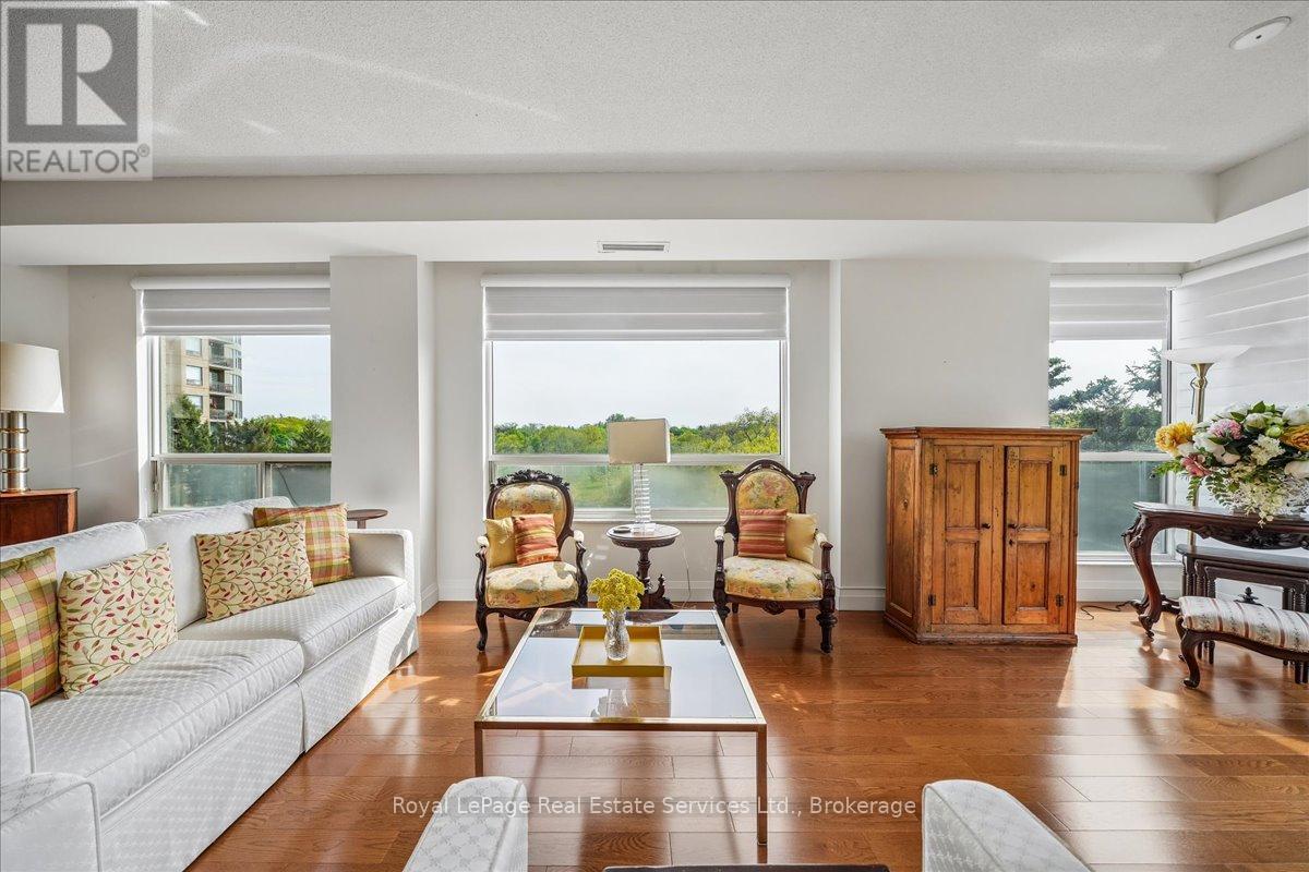 405 - 2511 Lakeshore Road W Property Photo 28