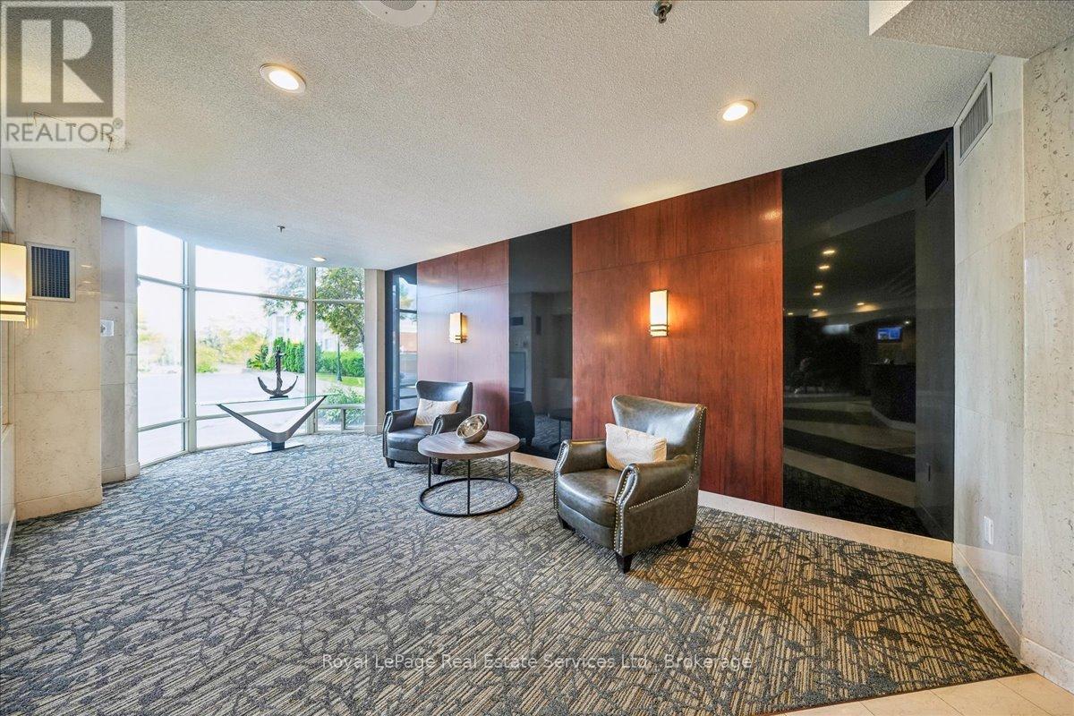 405 - 2511 Lakeshore Road W Property Photo 31