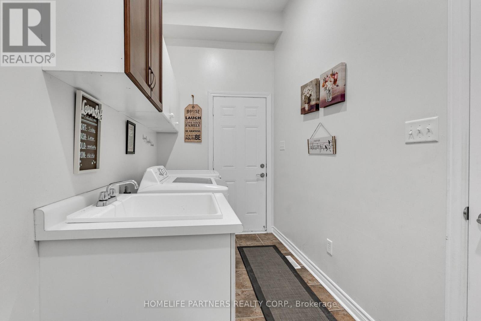 15 Oakhaven Road Property Photo 10