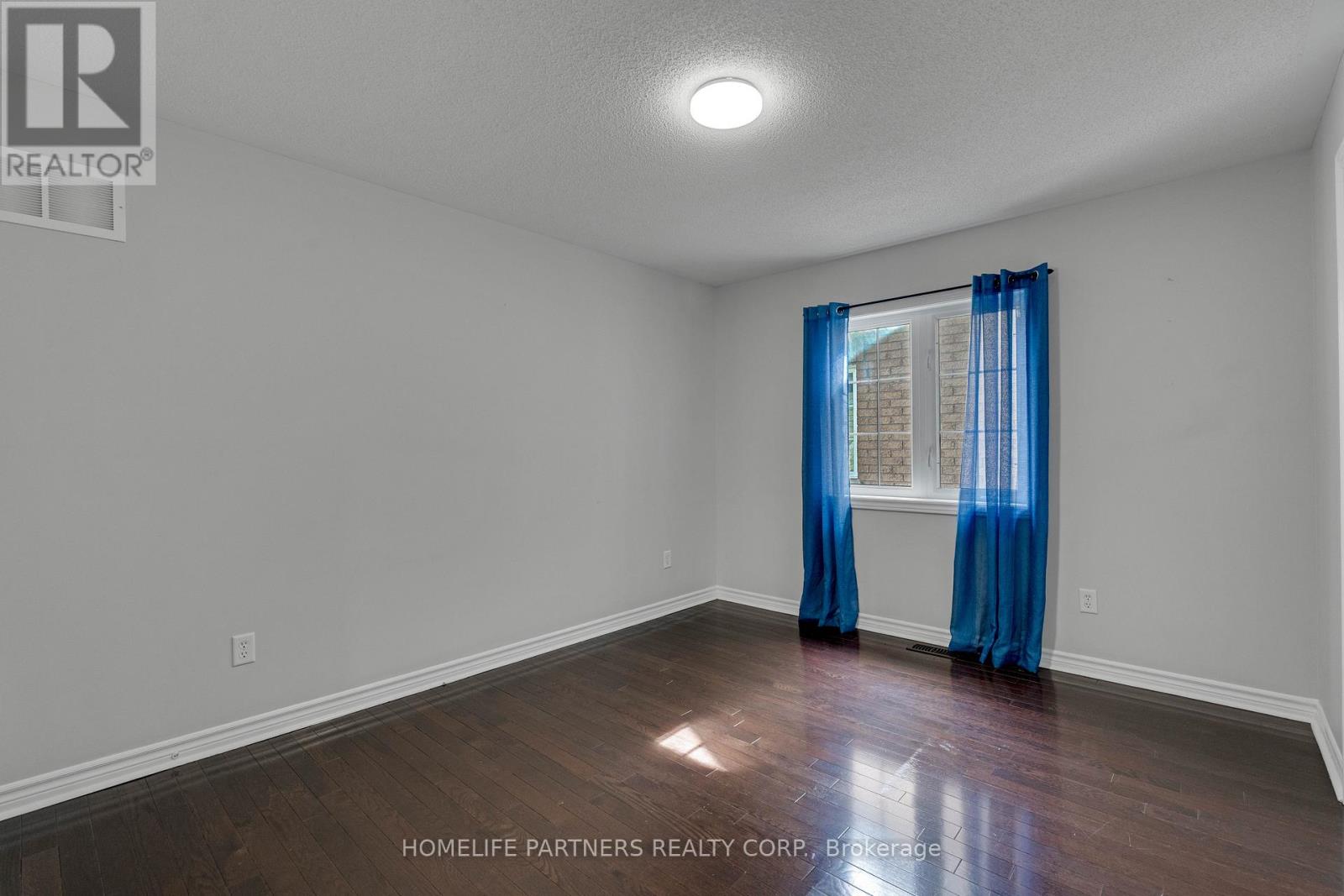 15 Oakhaven Road Property Photo 24