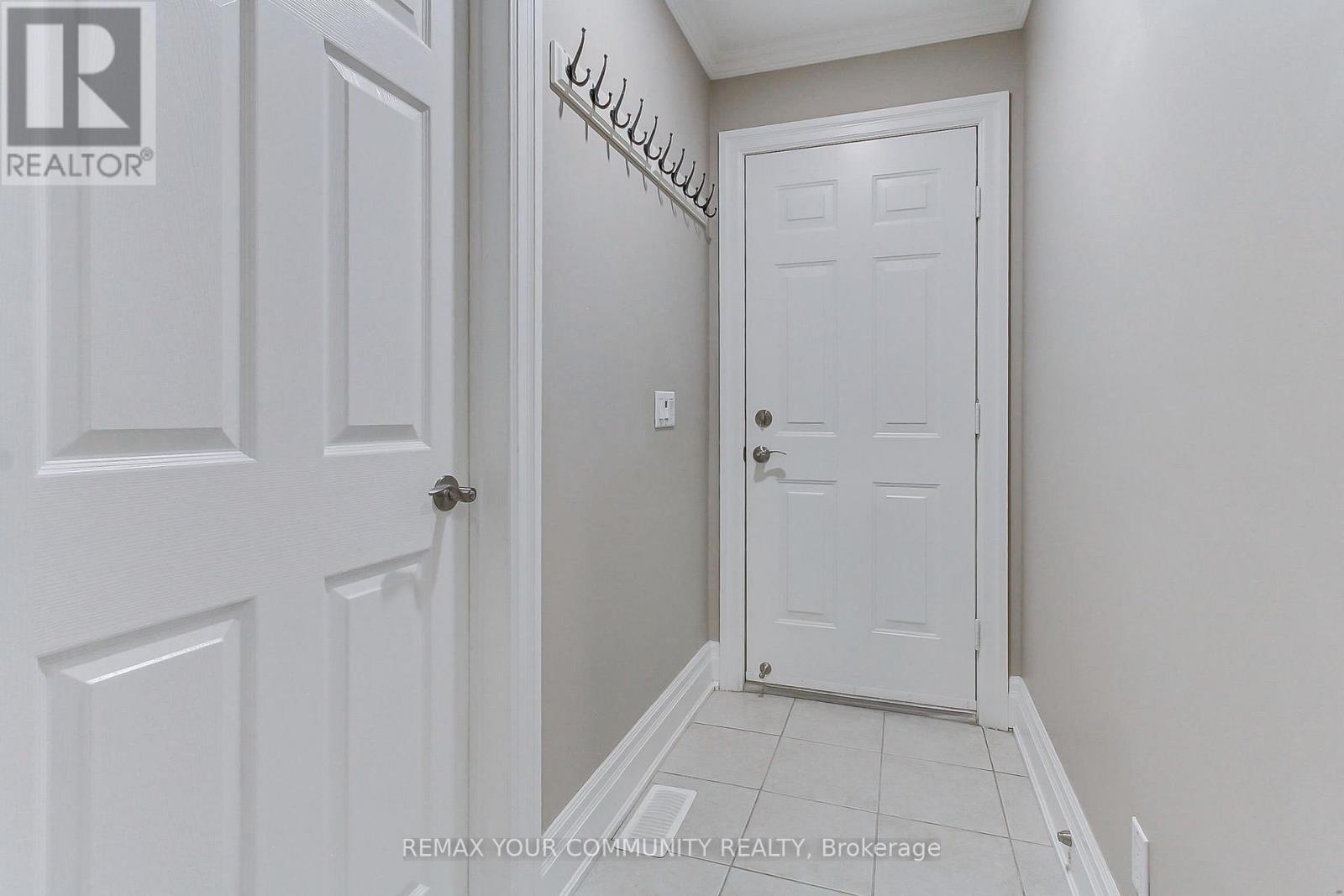 5 - 23 Reddington Drive Property Photo 35