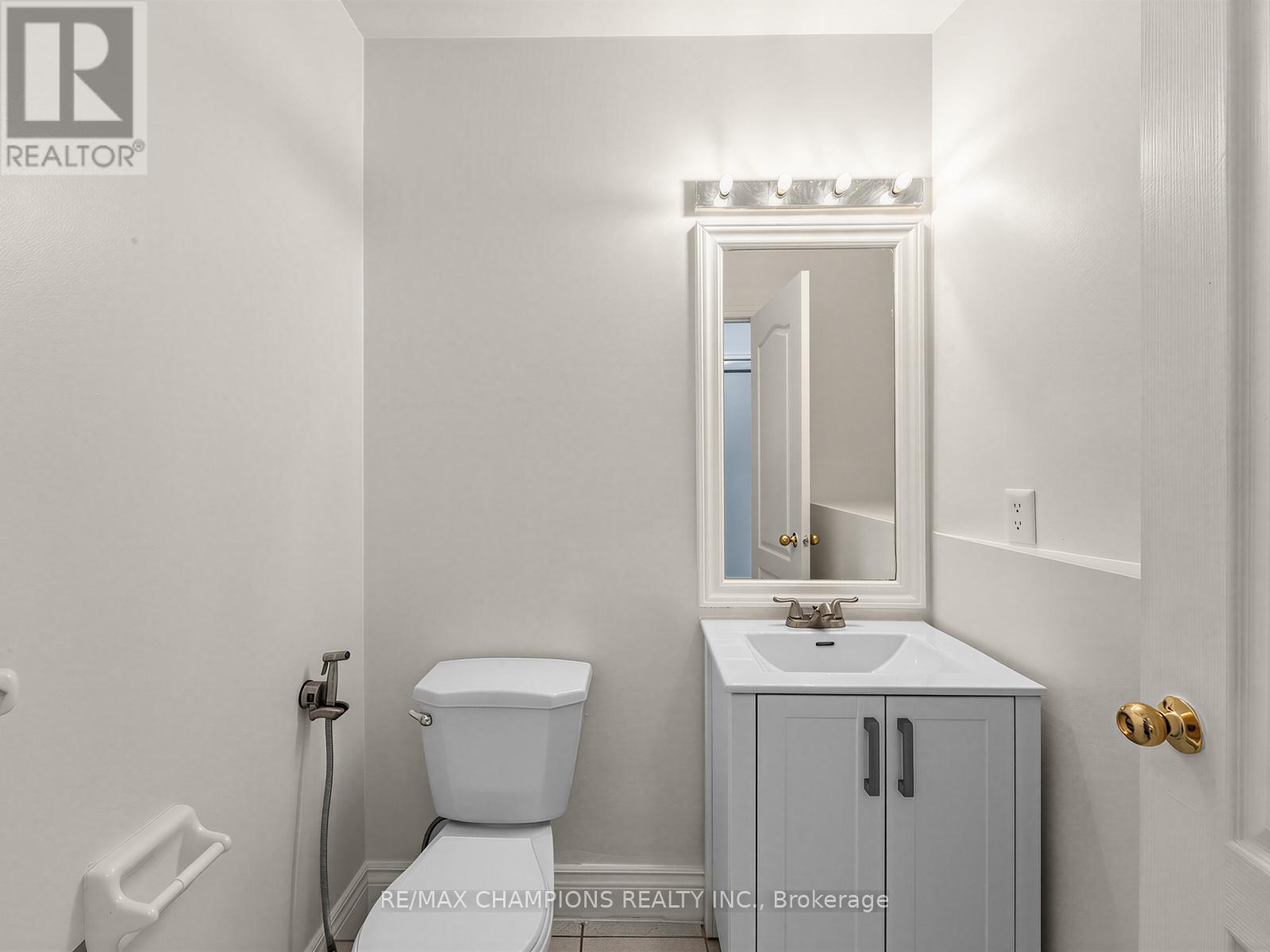 1 Cluster Oak Place Property Photo 19