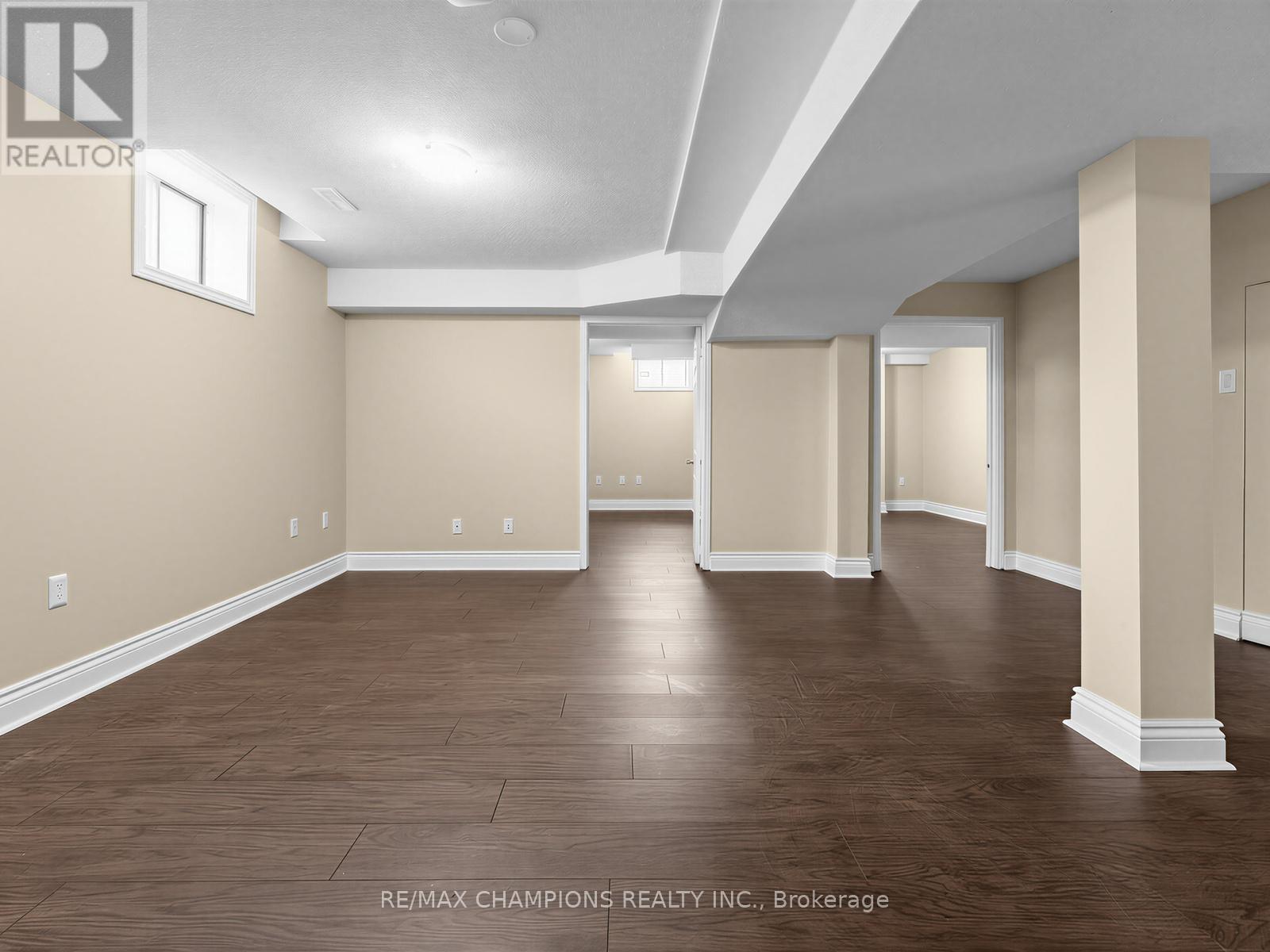 1 Cluster Oak Place Property Photo 35