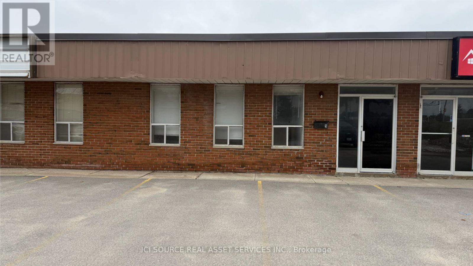 9 - 80 CENTENNIAL ROAD