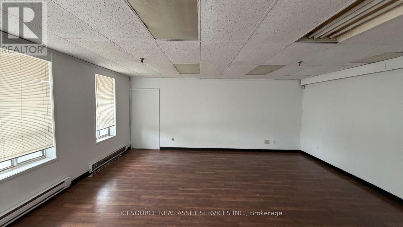 9 - 80 Centennial Road Property Photo 2