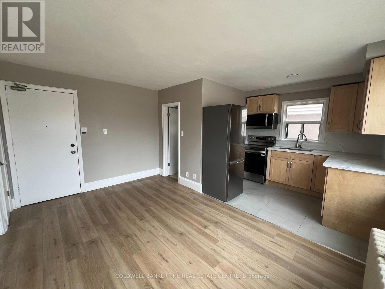 4 - 108 Grandville Avenue Property Photo 1